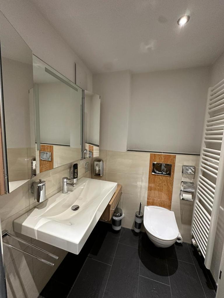 Hotel Zum Goldenen Anker Bamberg Bagian luar foto